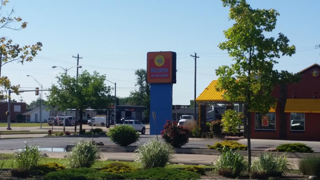Western Inn And Suites Enid Εξωτερικό φωτογραφία