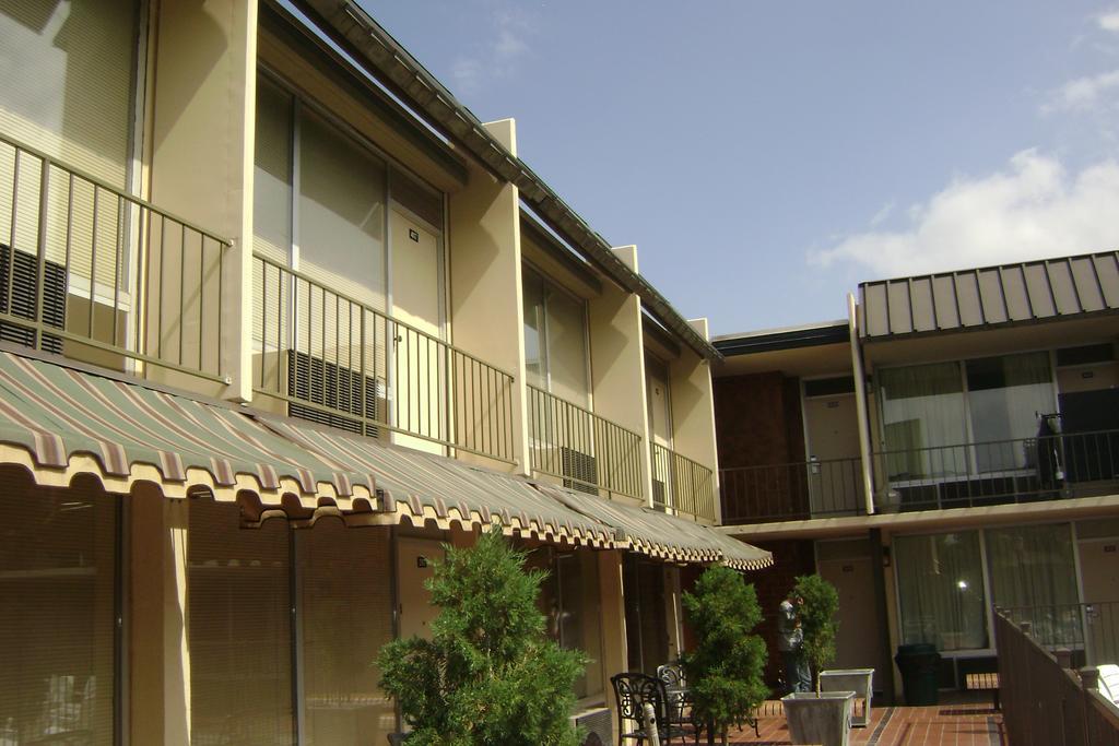 Western Inn And Suites Enid Εξωτερικό φωτογραφία